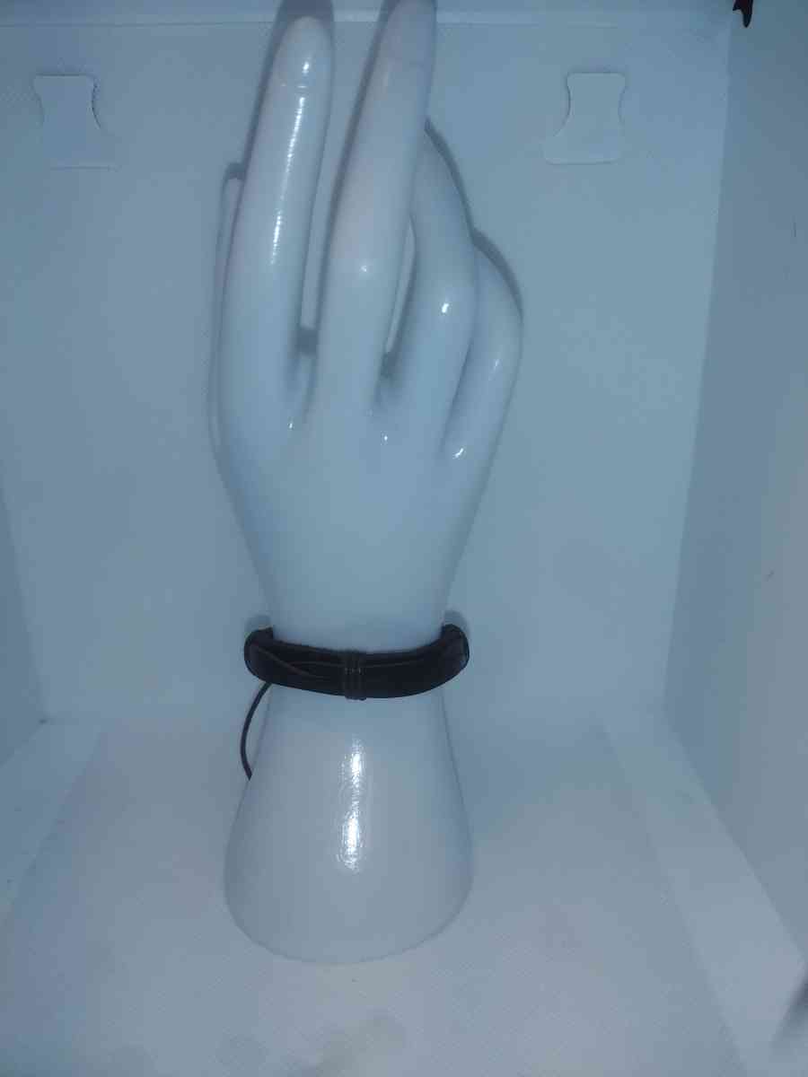 Faux Leather Bracelet criss cross brown