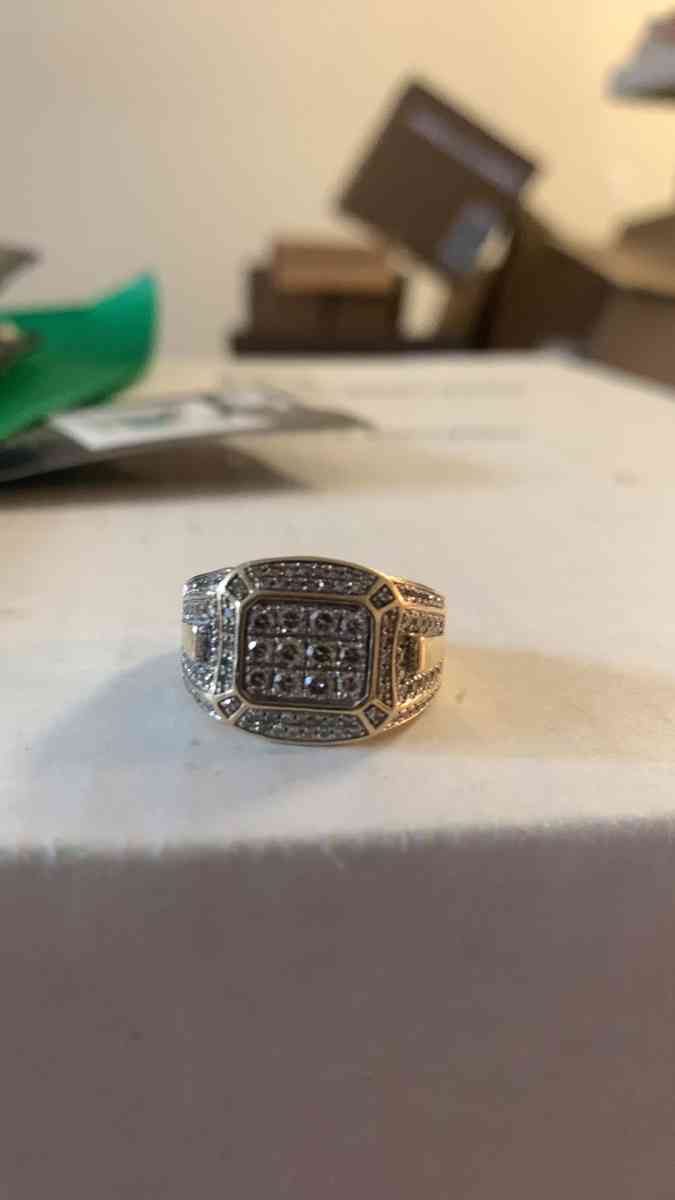 10 Karat diamond pinky ring