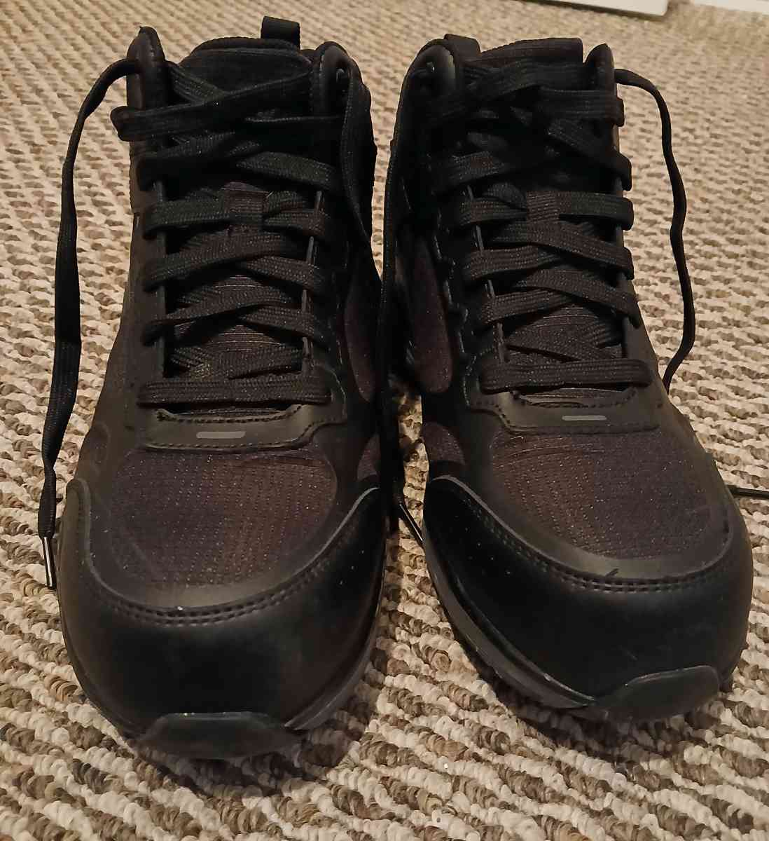 Skechers steel toe work shoes Air cooled