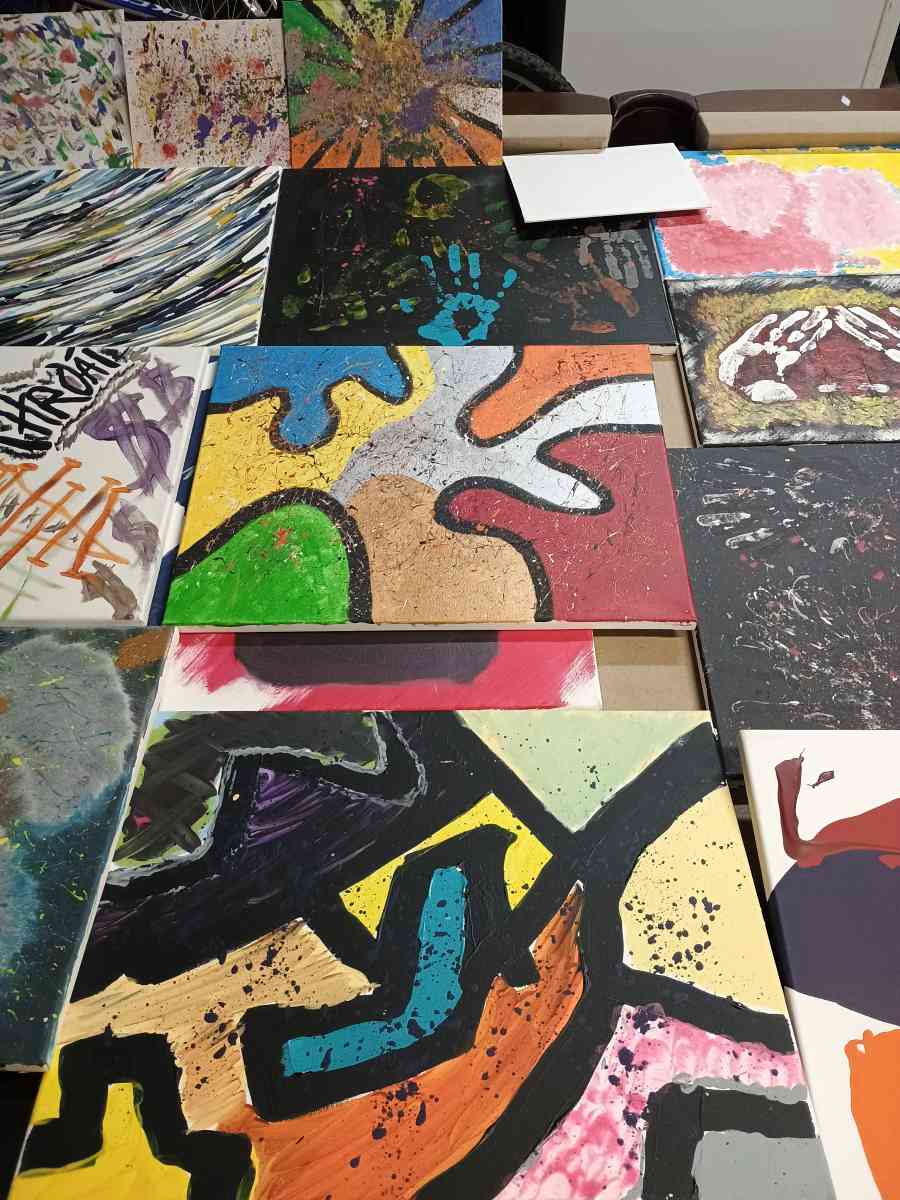 RARE CRYSTALS GEODES AND CUSTOM PAINTINGS