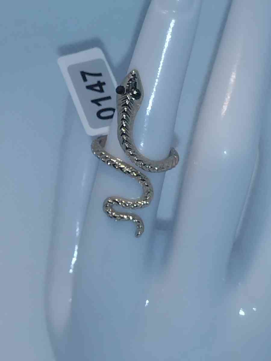 Snake Eyes Chic Rhinestone ring