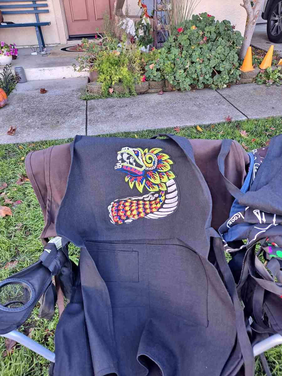 handmade aprons mandiles echo a mano