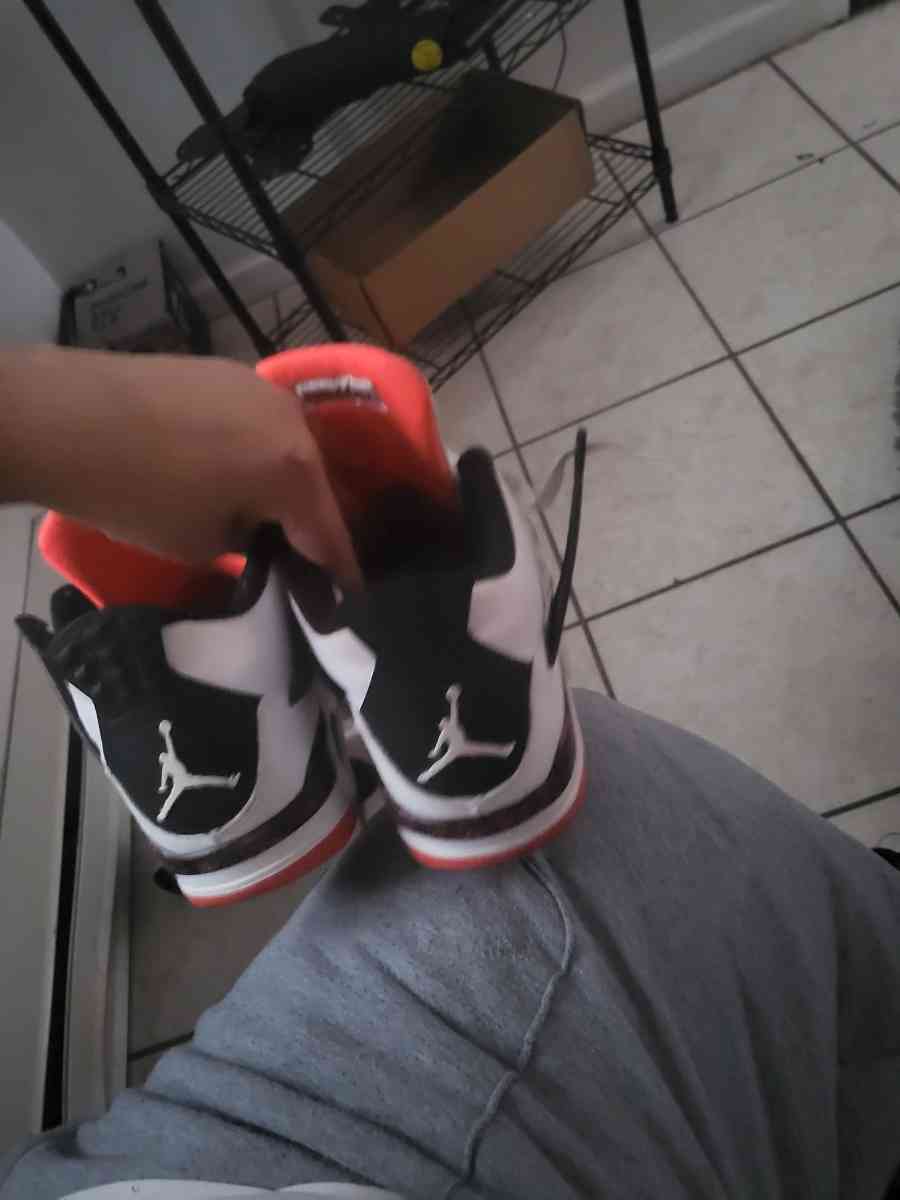 used jordans size 10 both for 25