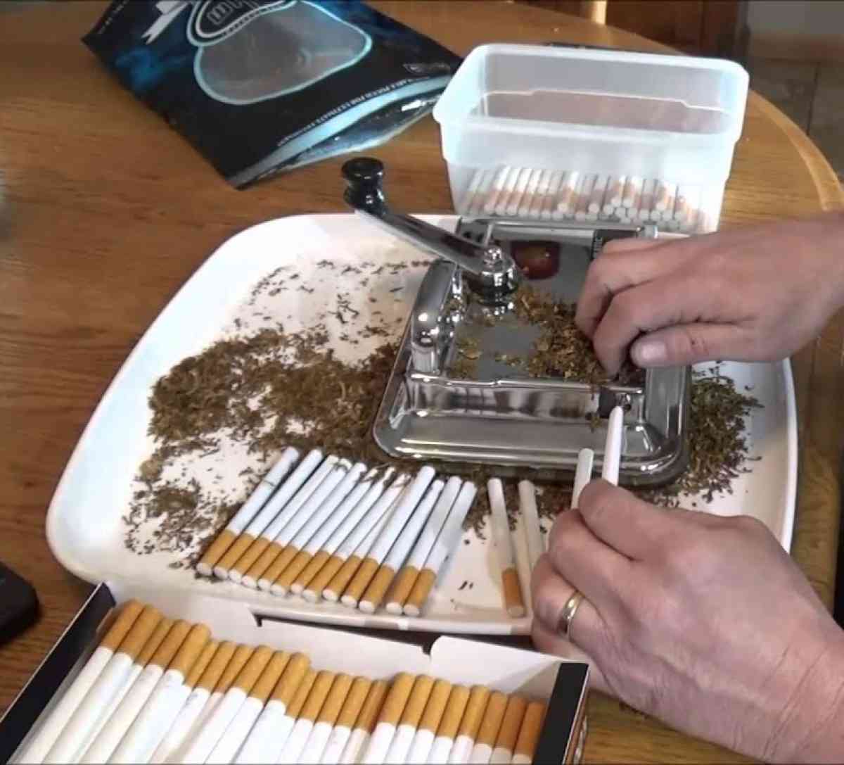 CIGARETTE ROLLER MACHINE Save Hundreds
