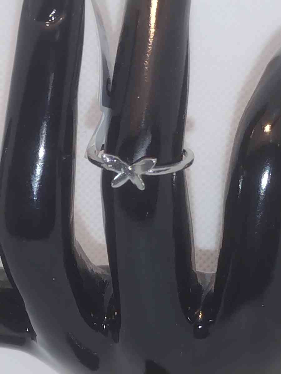 Butterfly Retro Geometric Ring