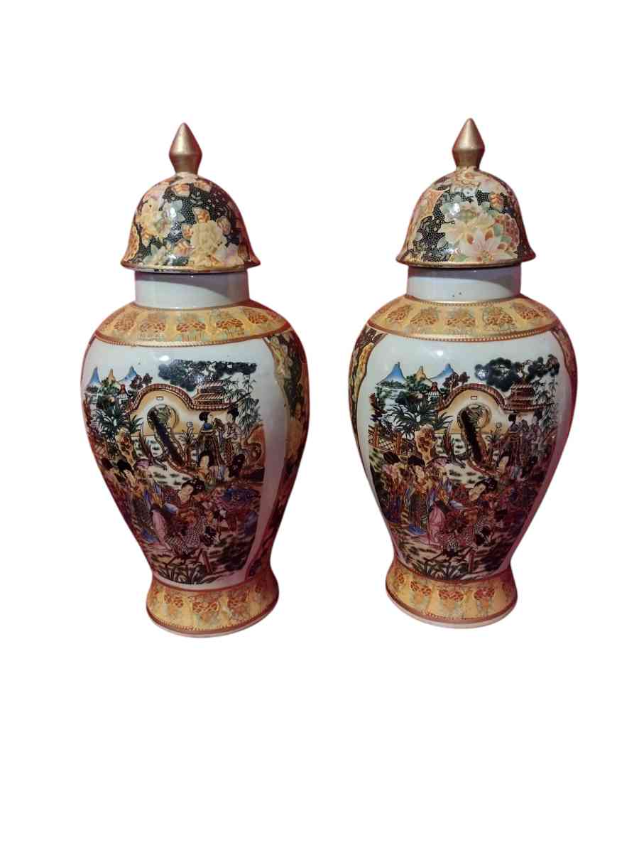 pair of large beautiful Chinese or Japanese vases