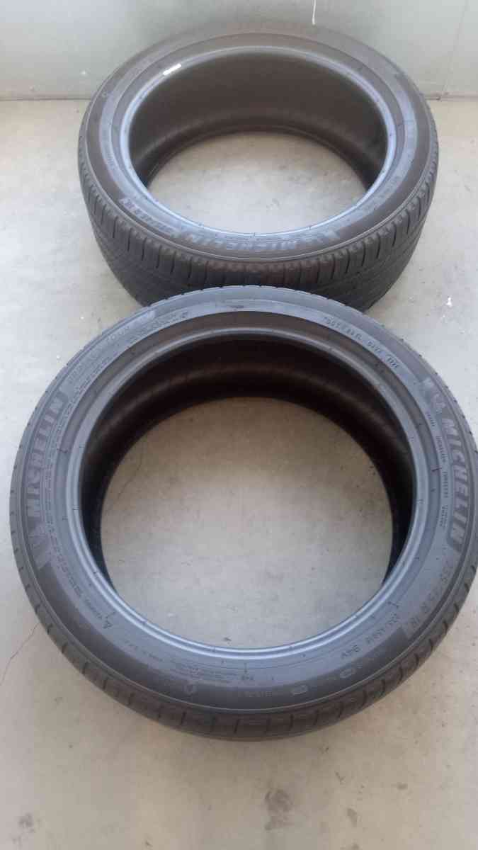 2 Michelin tires at 75   life