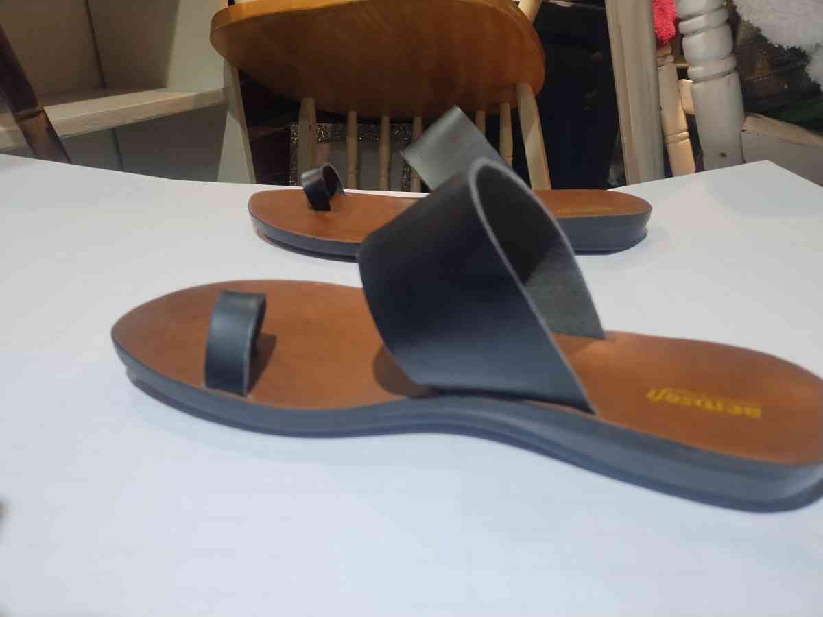 Aerosoft Sandals