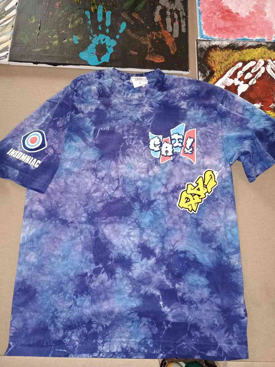 designer insomniac tshirt size med