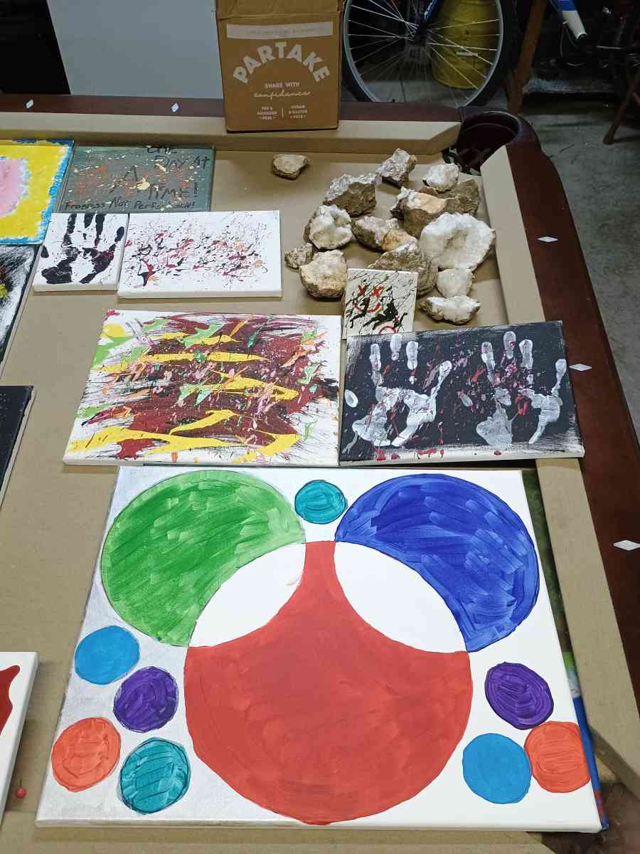 RARE CRYSTALS GEODES AND CUSTOM PAINTINGS