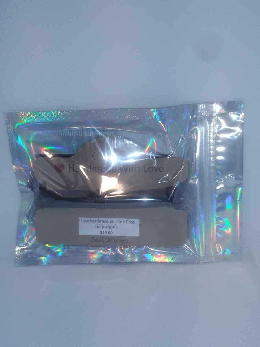 Faux Leather Bracelet criss cross brown