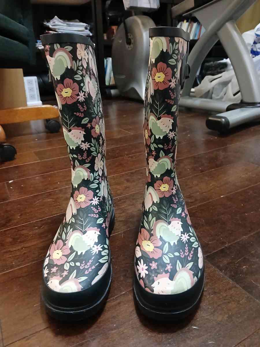 Western Chief rain boots size 8