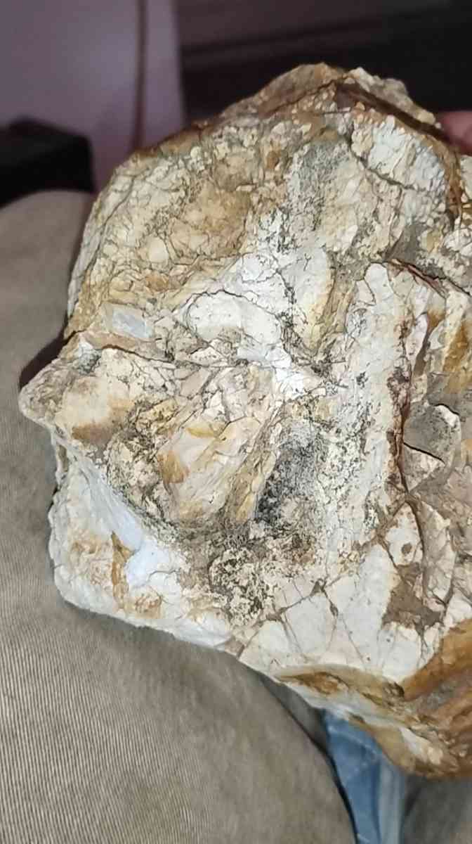 Native American portable rock art