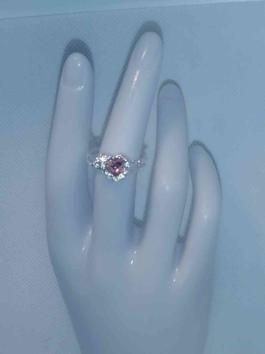 Sparkling Heart Ring