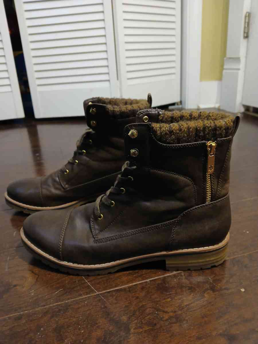 Tommy Hilfiger womens Brown boots Size 11M closed ankle