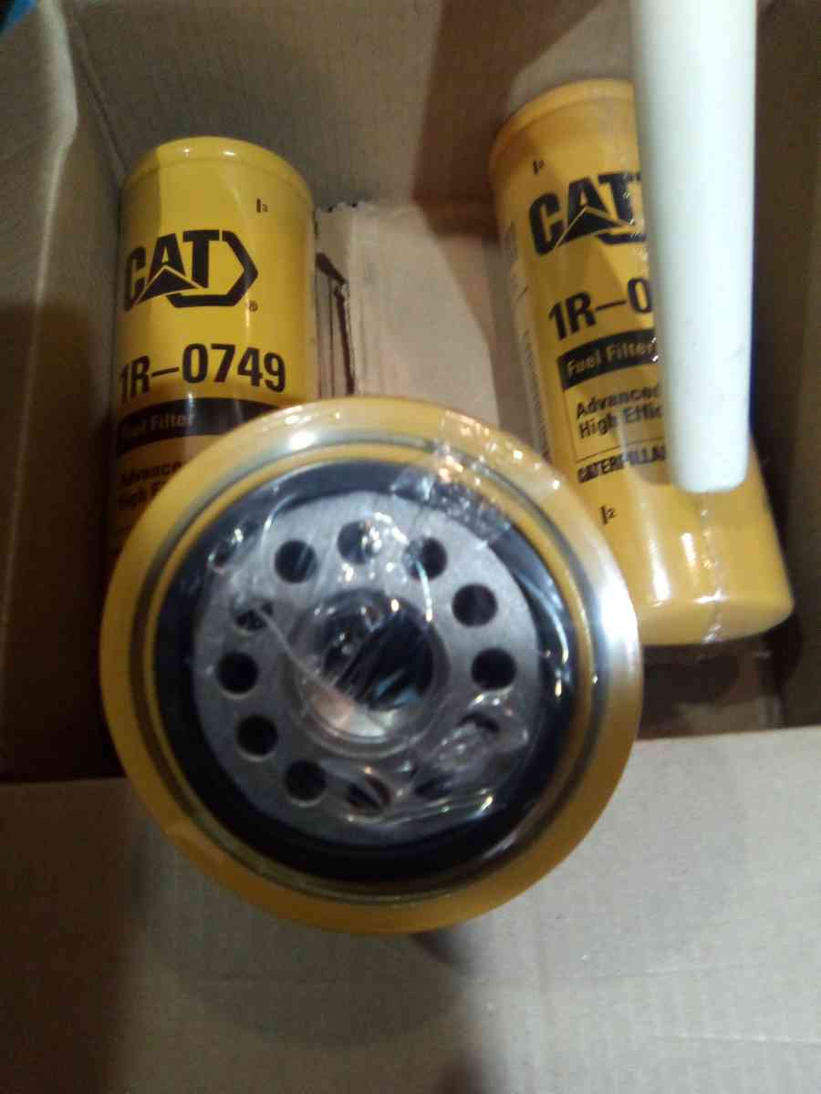 Caterpillar Fuel Filter 3 Pack 1R0749 Brand New