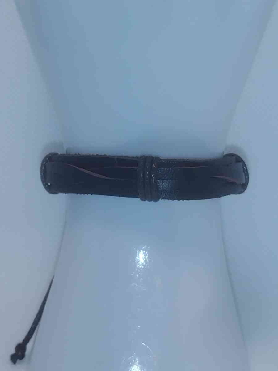 Faux Leather Bracelet criss cross brown