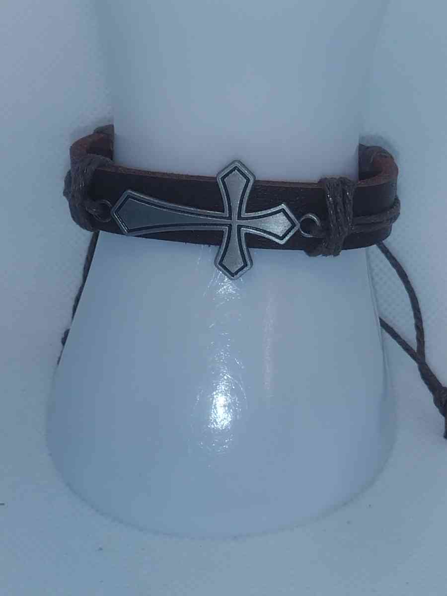 Brown Cross Leather Bracelet VCB