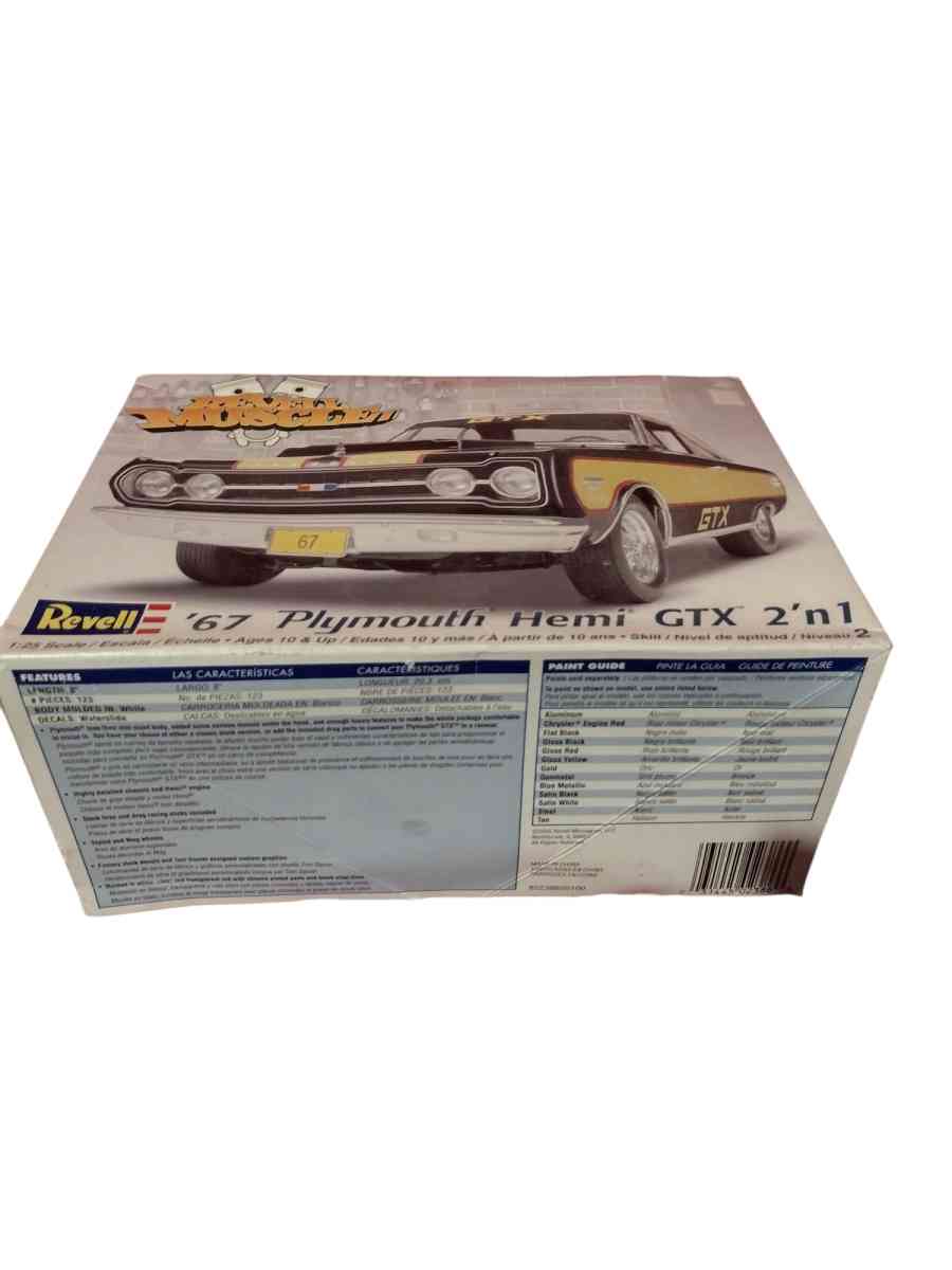 67 Plymouth hemi GTX model car kit