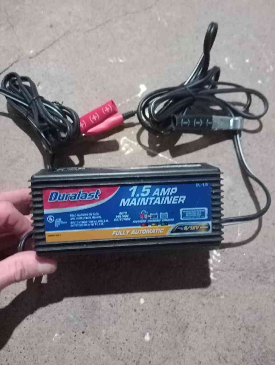 Duralast 15 Amp Battery Maintainer