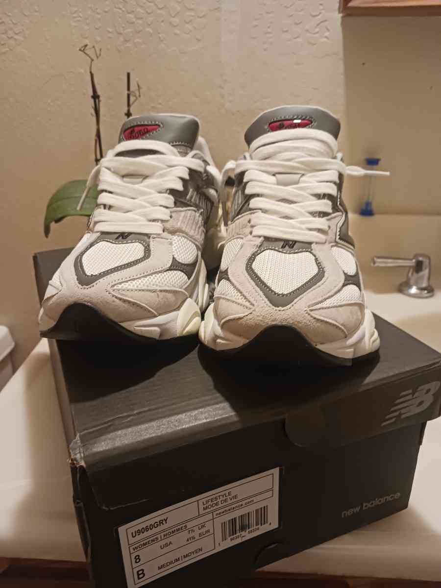 New Balance 9060s Rain Cloud Grey