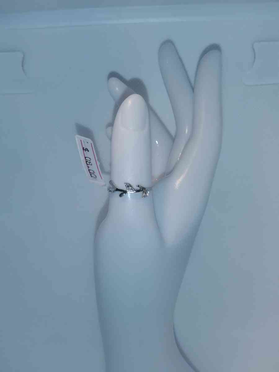 Ivy Branch Gothic Aesthetic Ring