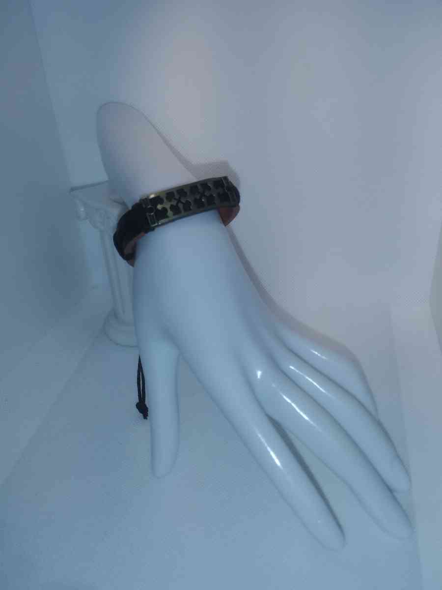 Crossed Black Leather Bracelet VCB