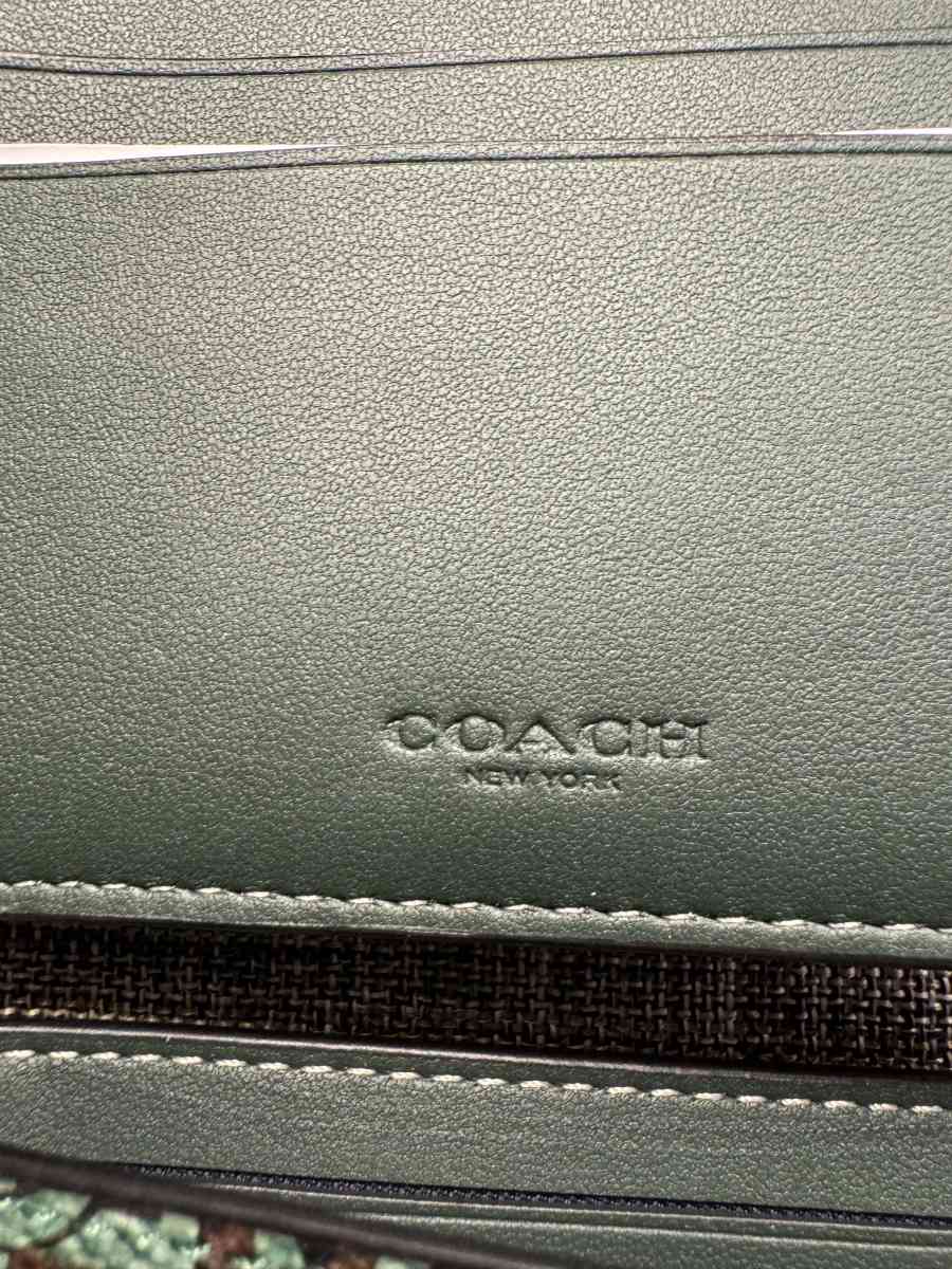 2022MRIO NWT COACH 3 in 1  Monogram Wallet Signature Canvas