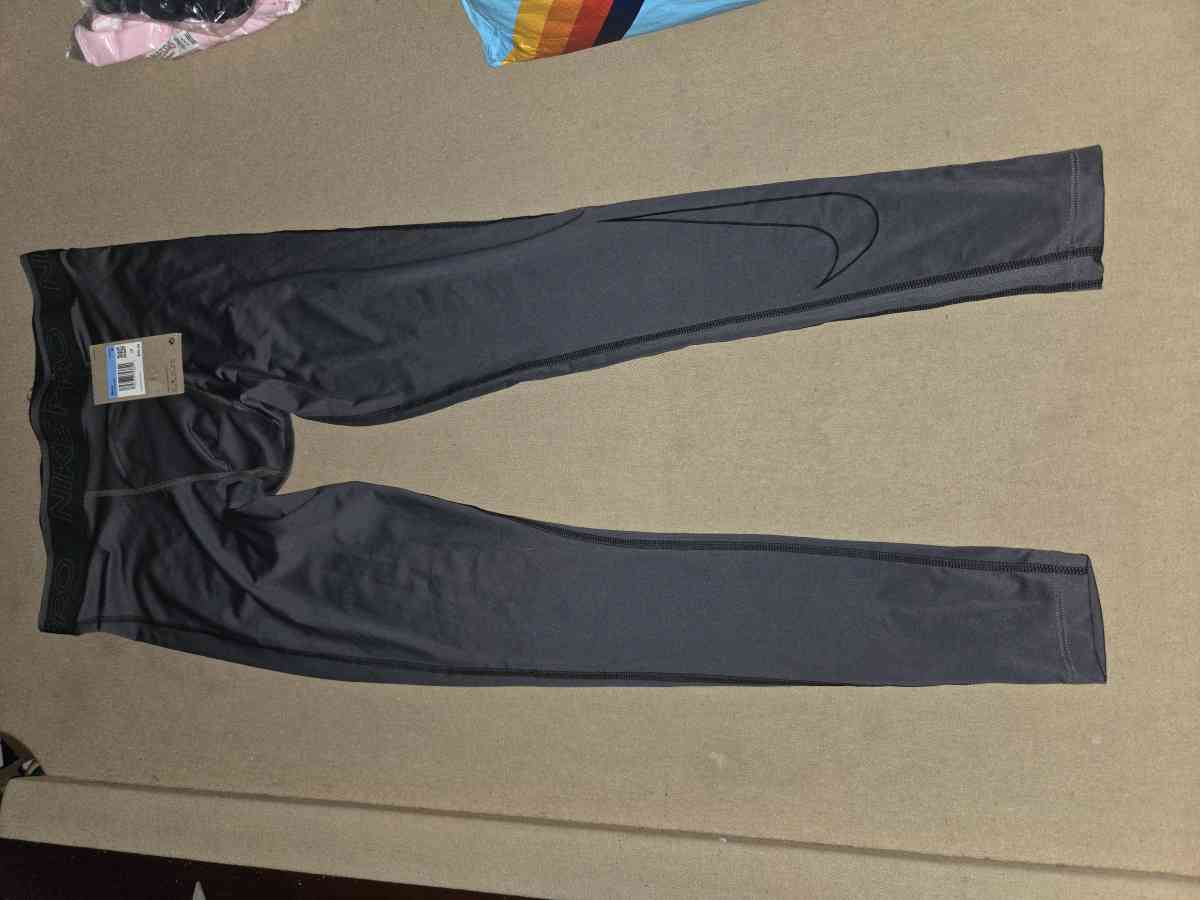NIKE WORKPUT PANTS