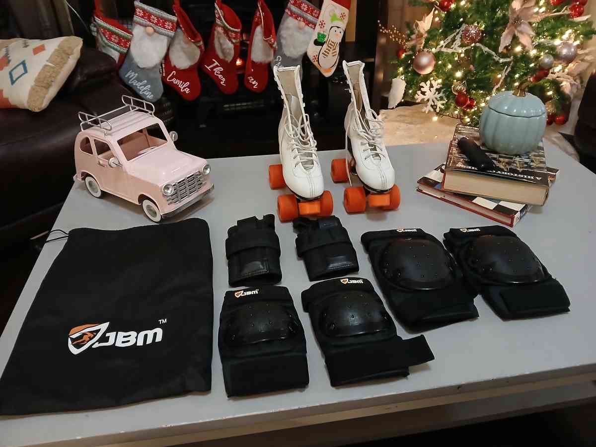 Roller Derby classic roller skates with pads and guards