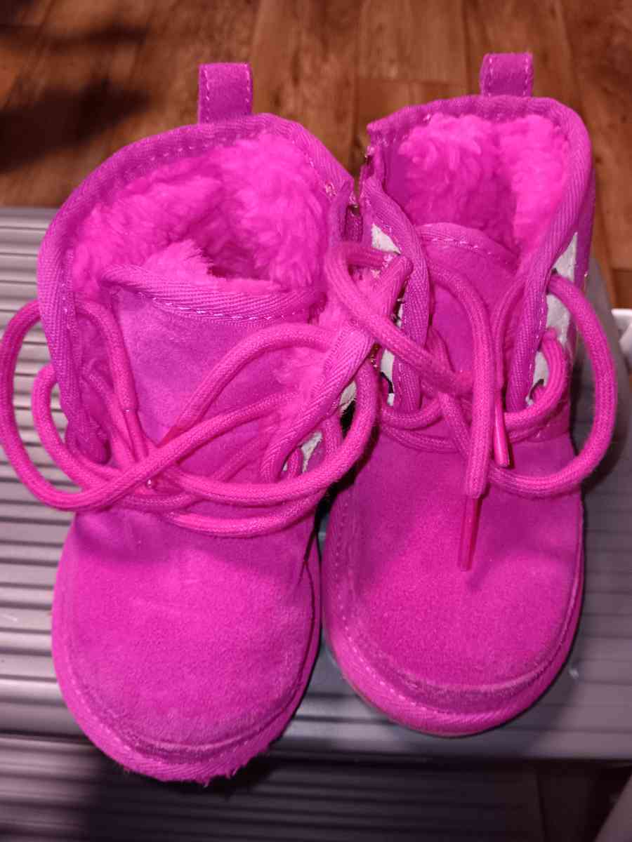 Child Pink Uggs Boots