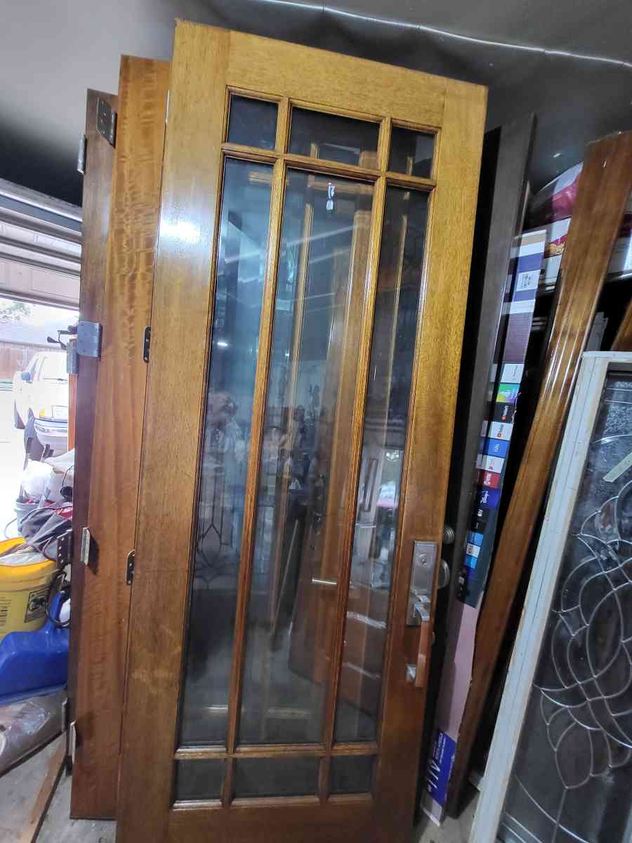 Mahogany Solid good front doble door 72x95 asking for price