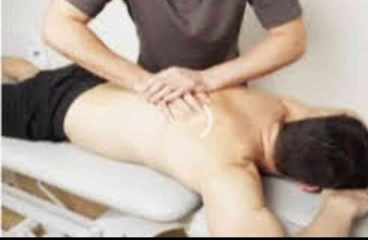 sobador masajista Edgar a domicilio