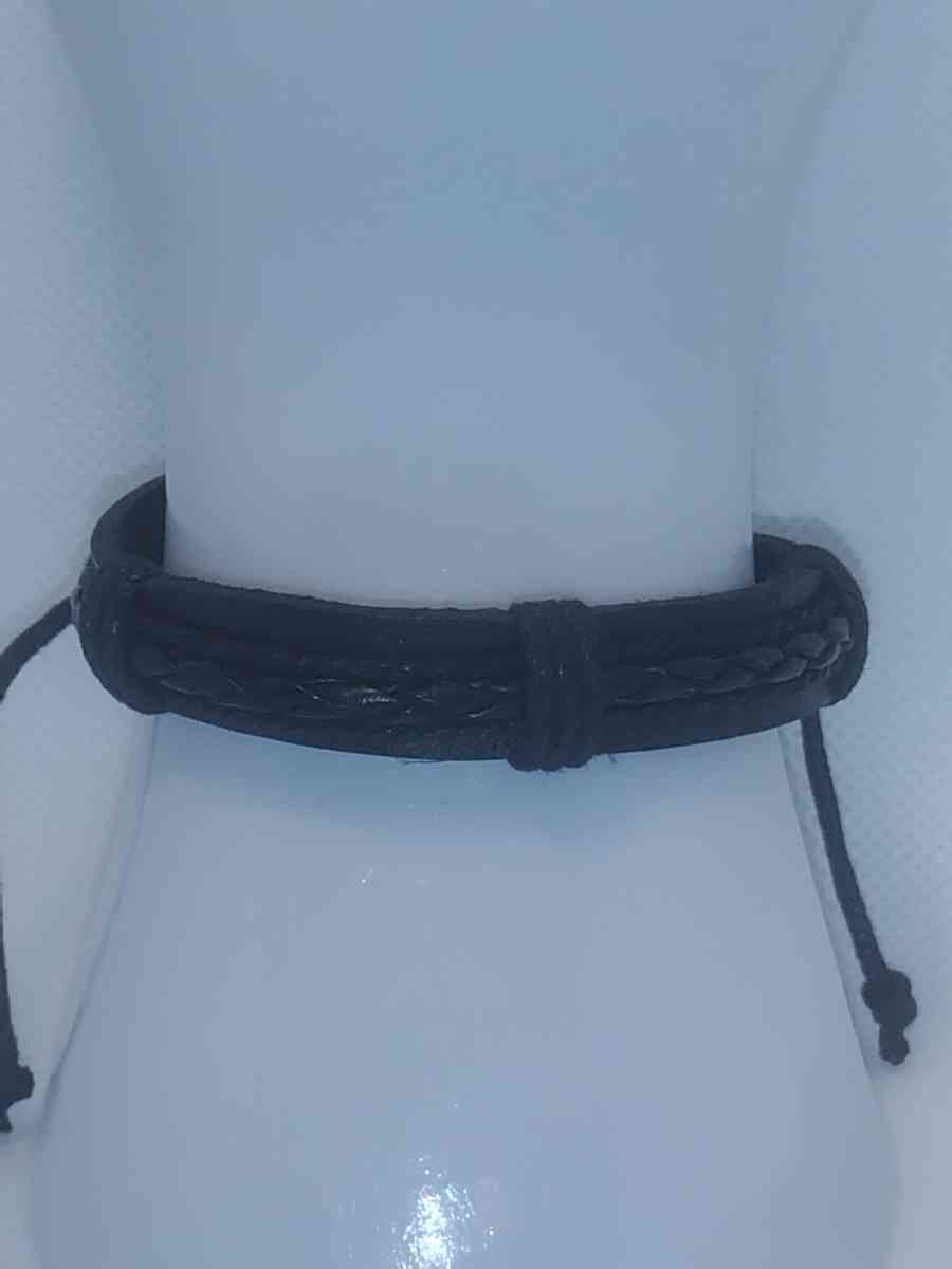 Faux Leather Bracelet braided cord black