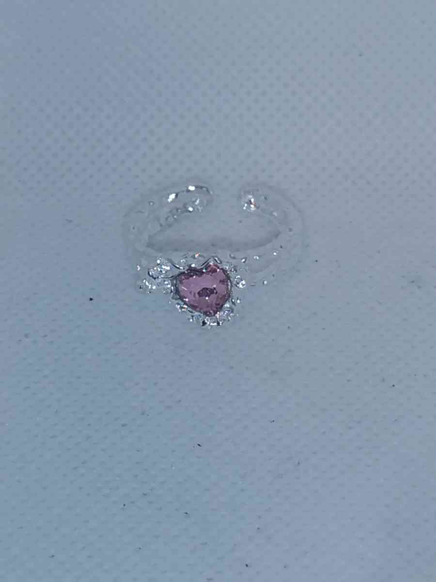 Sparkling Heart Ring