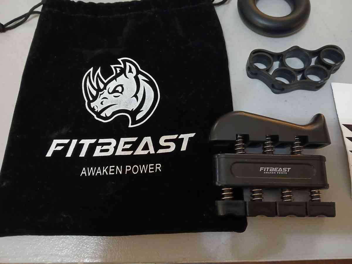 Fitbeast hand grip strengthener 3 piece kit