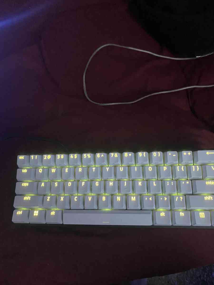 Razor Huntmans limited edition keyboard