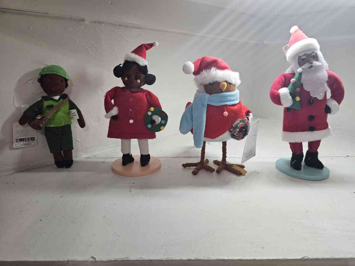 Christmas decoration lot for 25