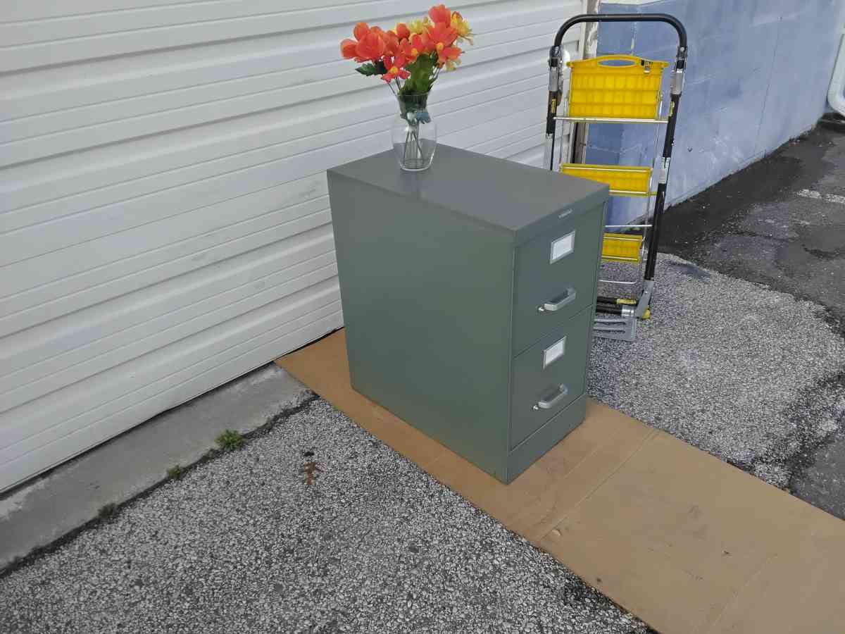 Well Made Light Green Filling Cabinet Very Clean Like New