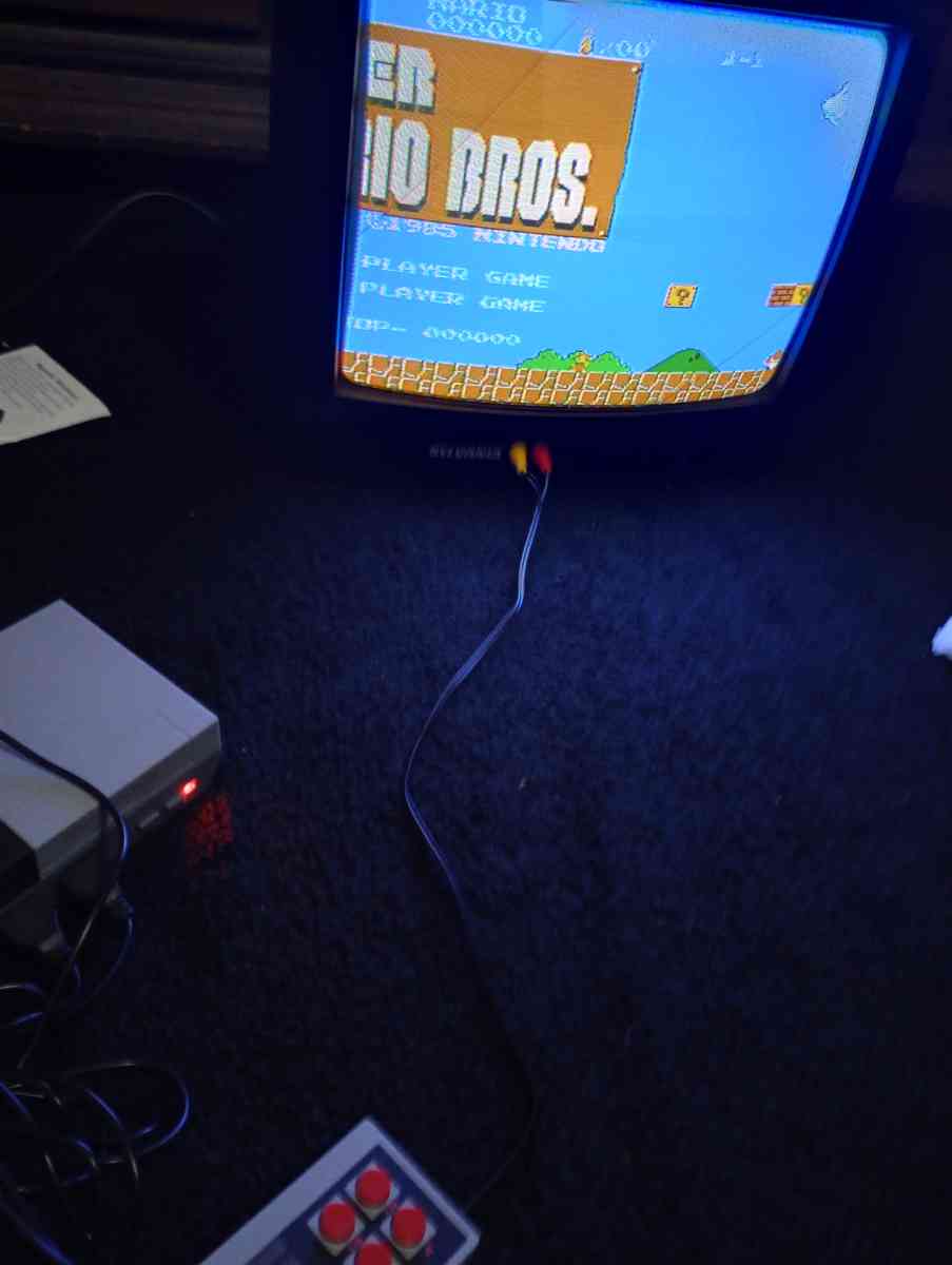 Vintage Sylvania TVK131 Television 13 TV Retro Tube