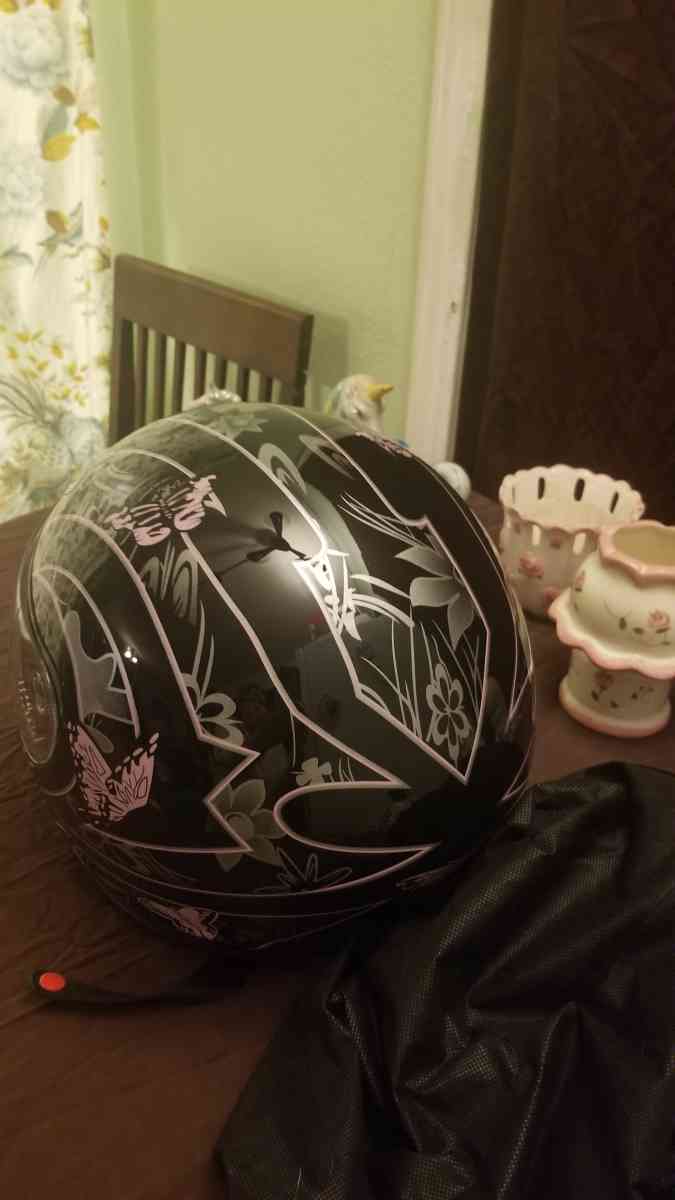 ladys helmet