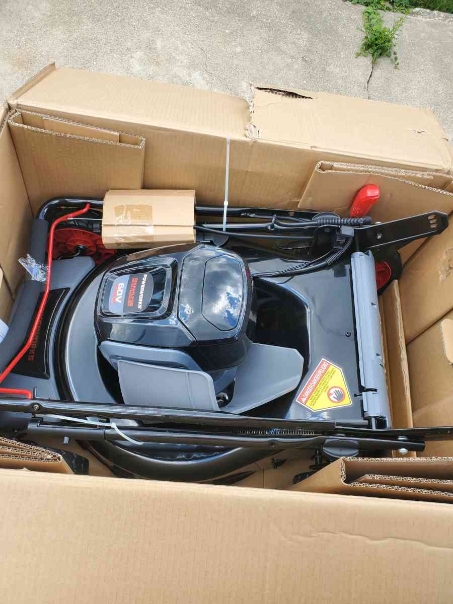 Lawnmower Powerworks 60v