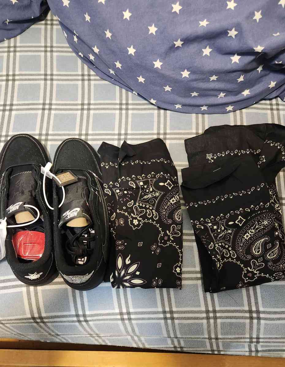 Size 10  Jordan 1 Retro Low OG SP x Travis Scott Black Phant