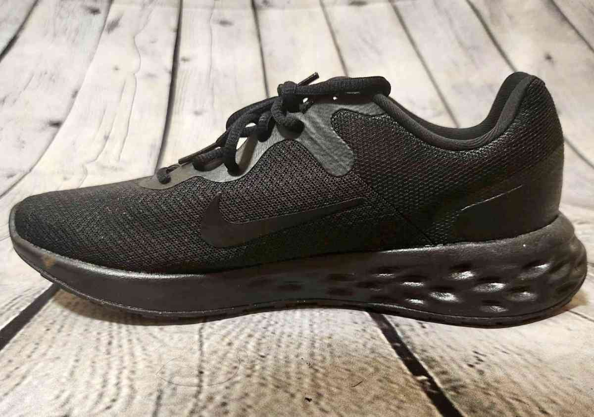 Size 85 Womens Nike Black Shoes