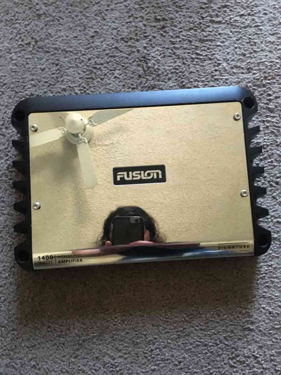 Brand new Fusion Amp 4 channel 1400 watt