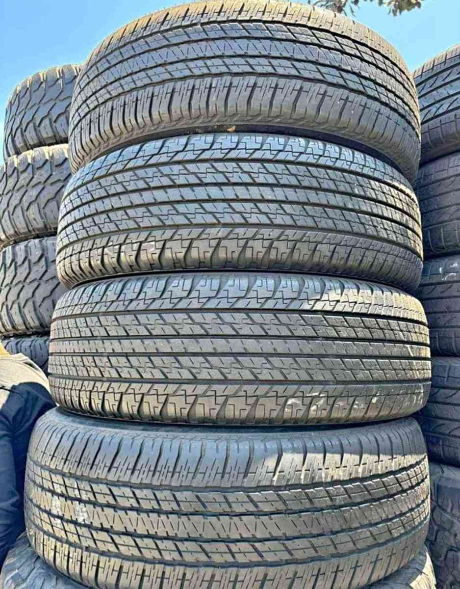 245 60 R20 vendo un set de llantas de la marca YOKOHAMA