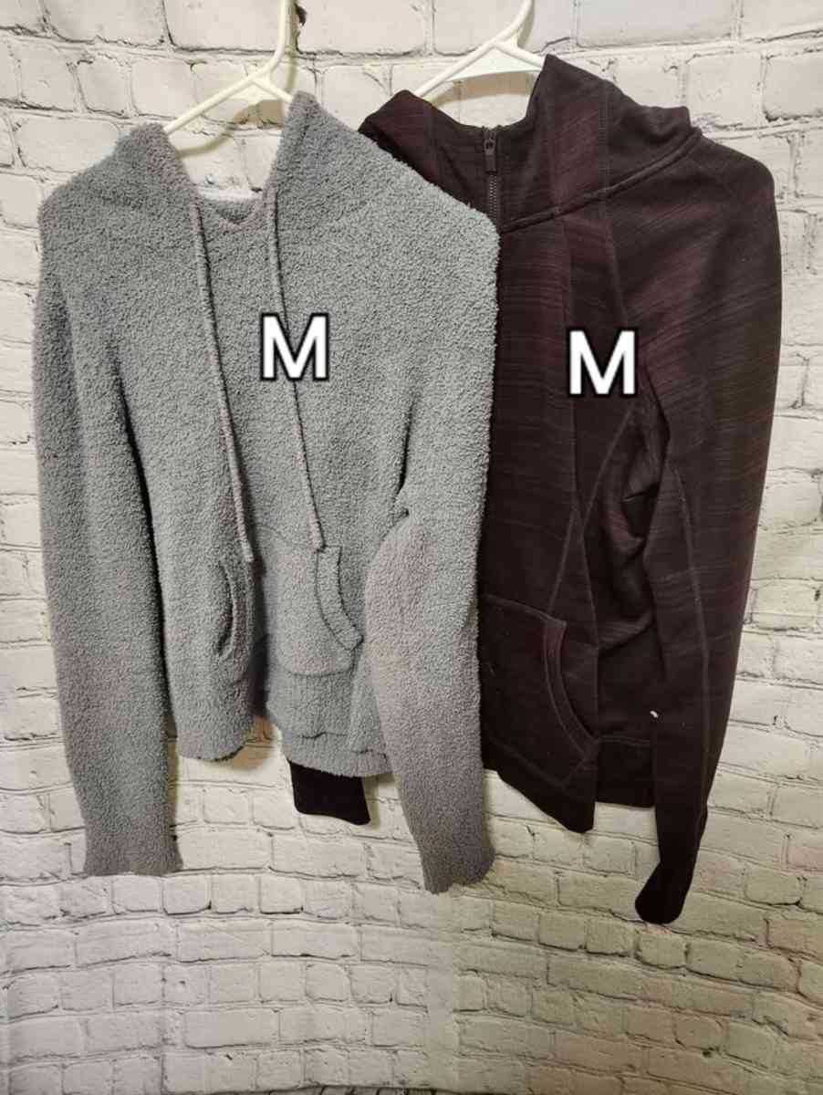 Medium Girls Sweater and Zipper Jacket