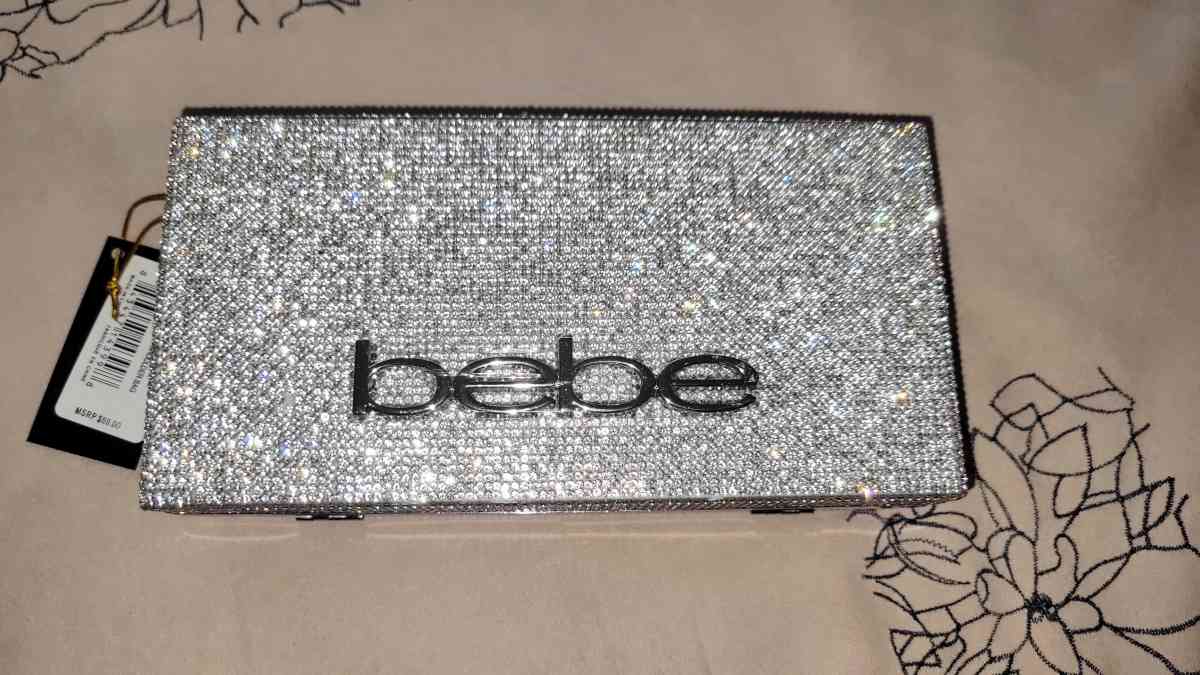 brand new with tags bebe clutch