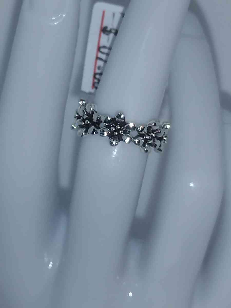Flower Crown Style Silver Ring