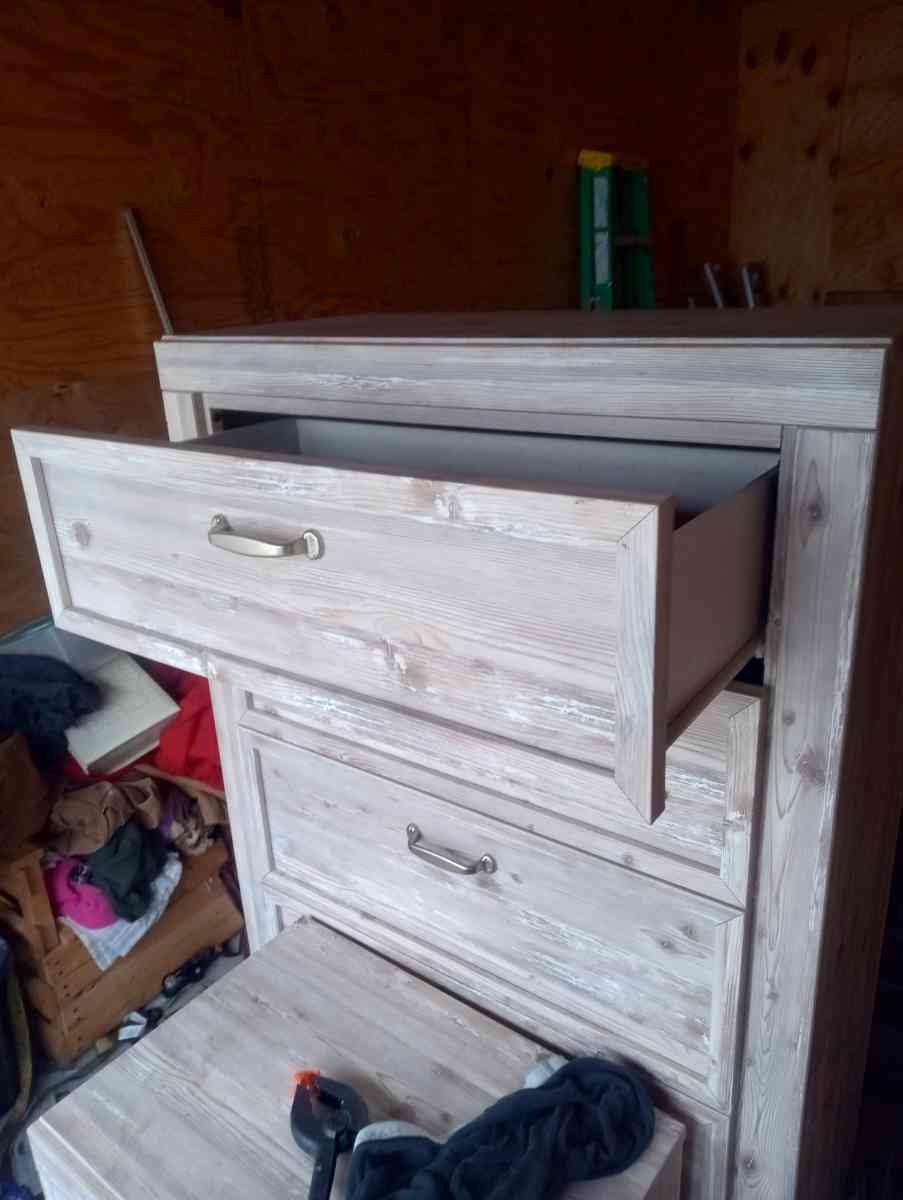 Ashley chest 5 drawer and matching nightstand